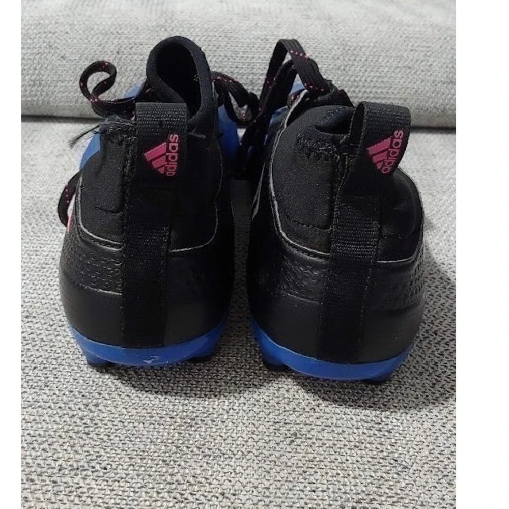 Adidas Predator  Men's 7 Black Blue Indoor Turf Soccer Shoes  PRB698001